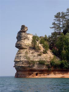 pictured rocks kayaking