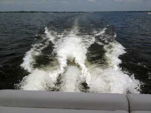 pontoonwake